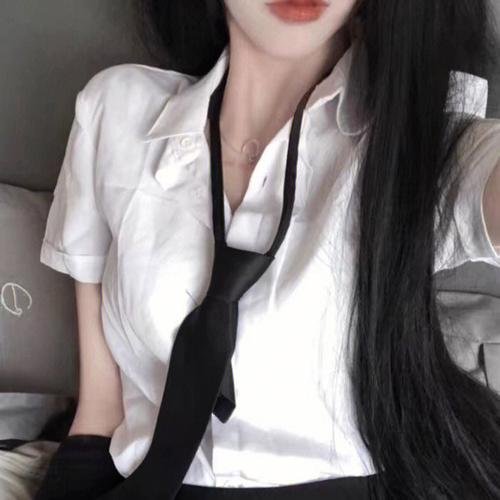 傲骨贤妻第六季海报